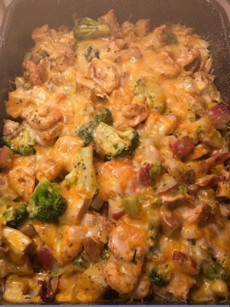 Chicken, Sautéed Shrimp, Red Skin potatoes, Broccoli and a 3 cheese blend!