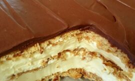 The EASIEST Eclair Cake – The perfect no-bake recipe!