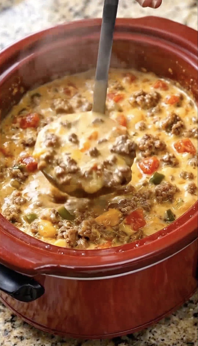 Read more about the article Slow Cooker Sausage Dip – Creamy Party Appetizer